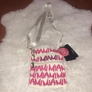 Robin Ruth Miami Cross Body Bag •Firm Price•